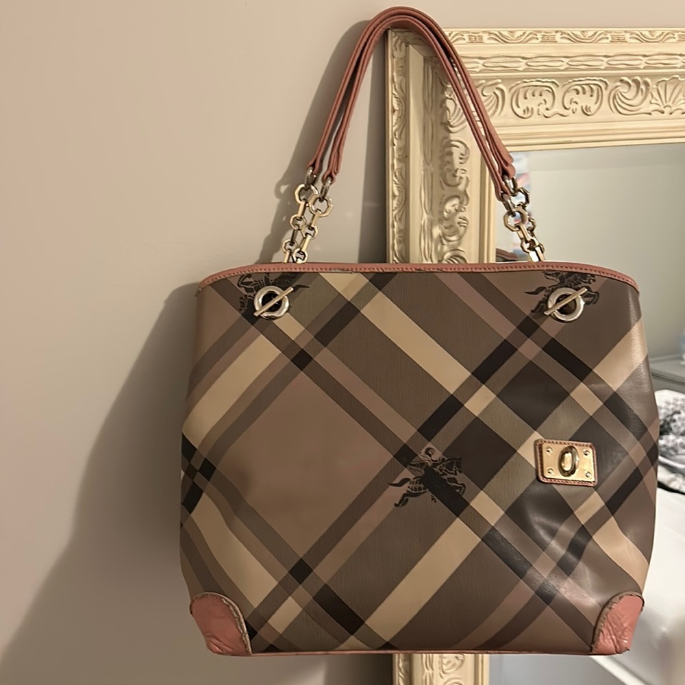 BURBERRY SHOULDER BAG💕🍂